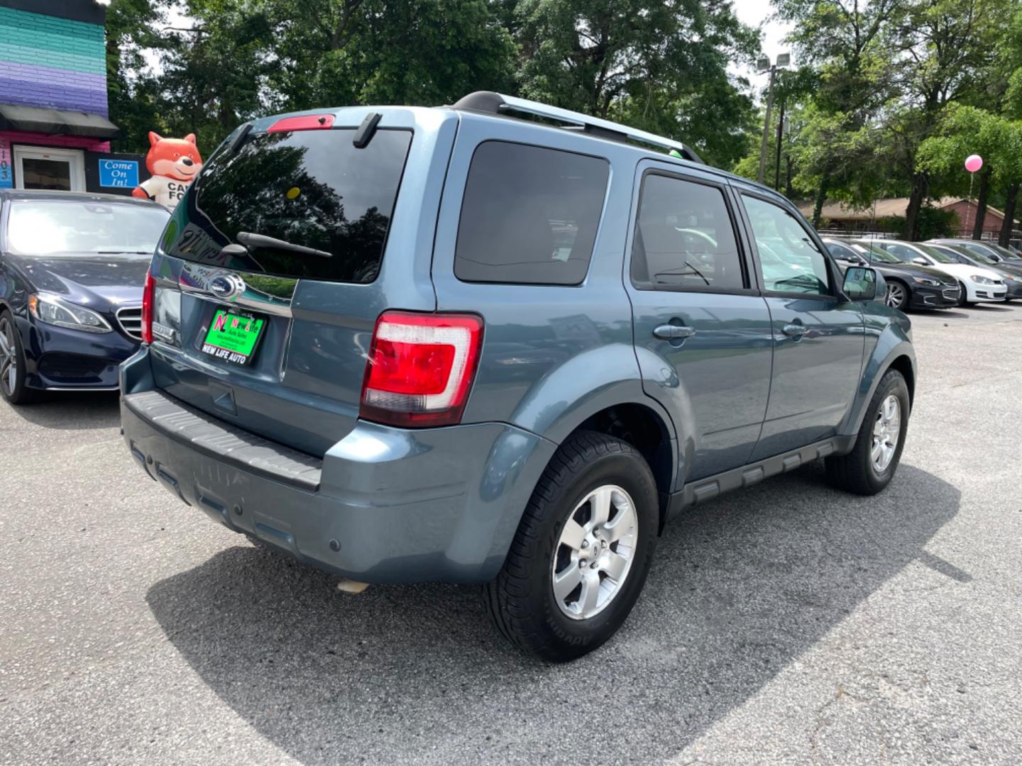 2012 BLUE FORD ESCAPE LIMITED (1FMCU9E77CK) with an 2.5L engine, Automatic transmission, located at 5103 Dorchester Rd., Charleston, SC, 29418-5607, (843) 767-1122, 36.245171, -115.228050 - Photo#6